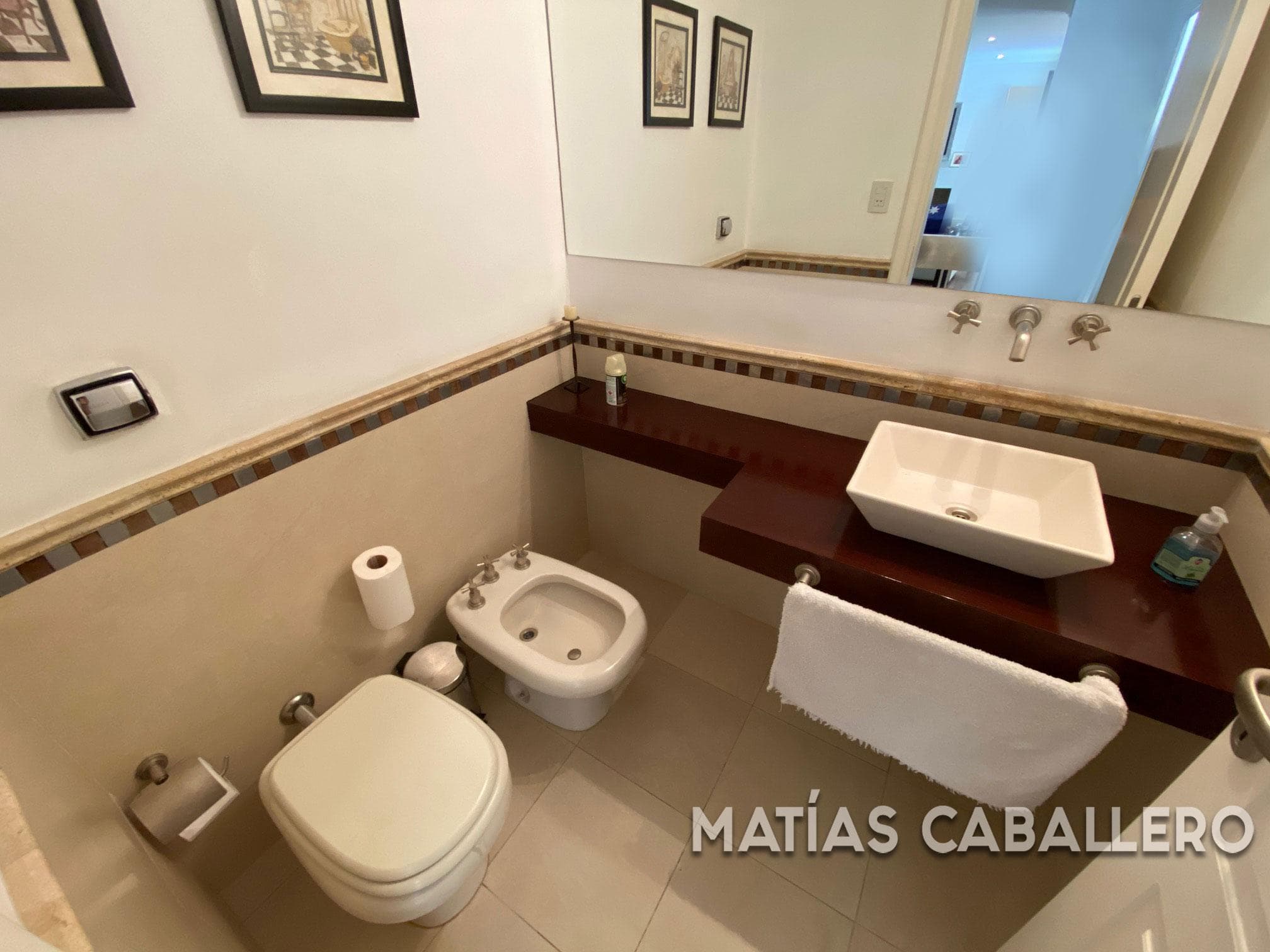 Lomas de la Carolina 4 dormitorios quincho separado al fondo – foto 3